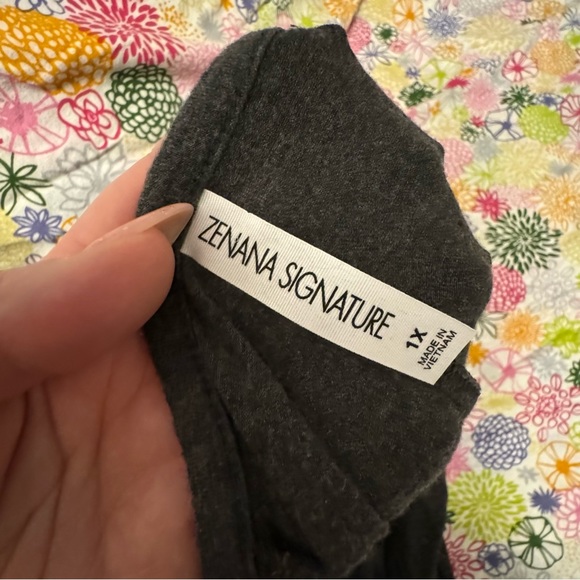 ZENANA SIGNATURE | grey top with lace sleeves | 1X - Picture 4 of 4